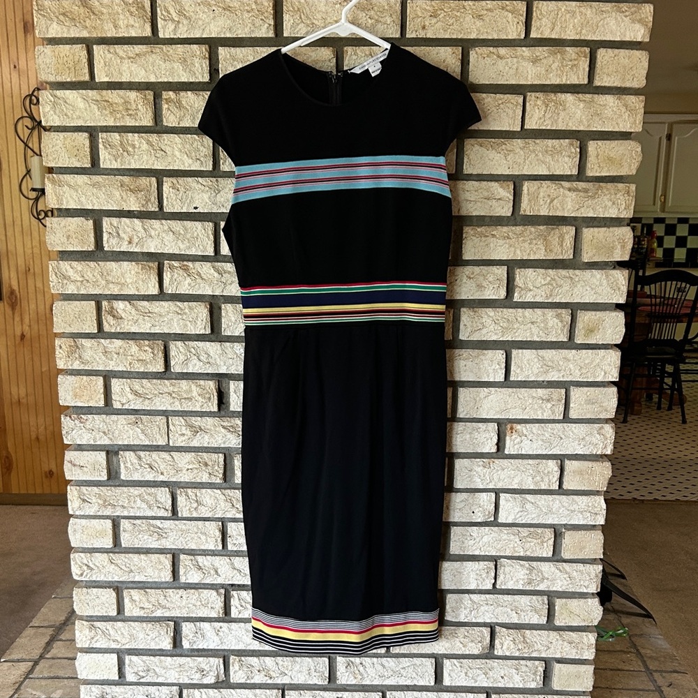 Elegant Black Midi Dress with Colorful Stripes - Picture 2 of 7